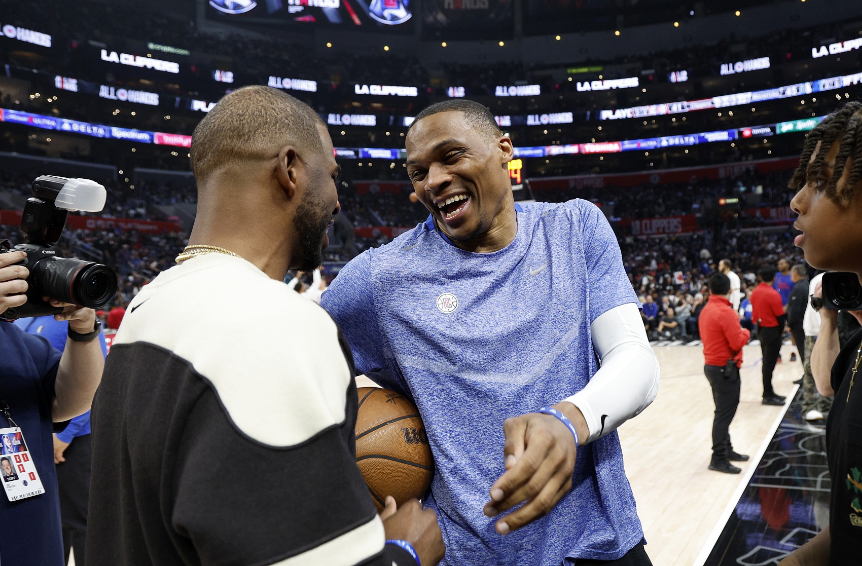 万博app-🔥老将自由球员市场将迎签约热潮！保罗与快船仍在商讨重聚